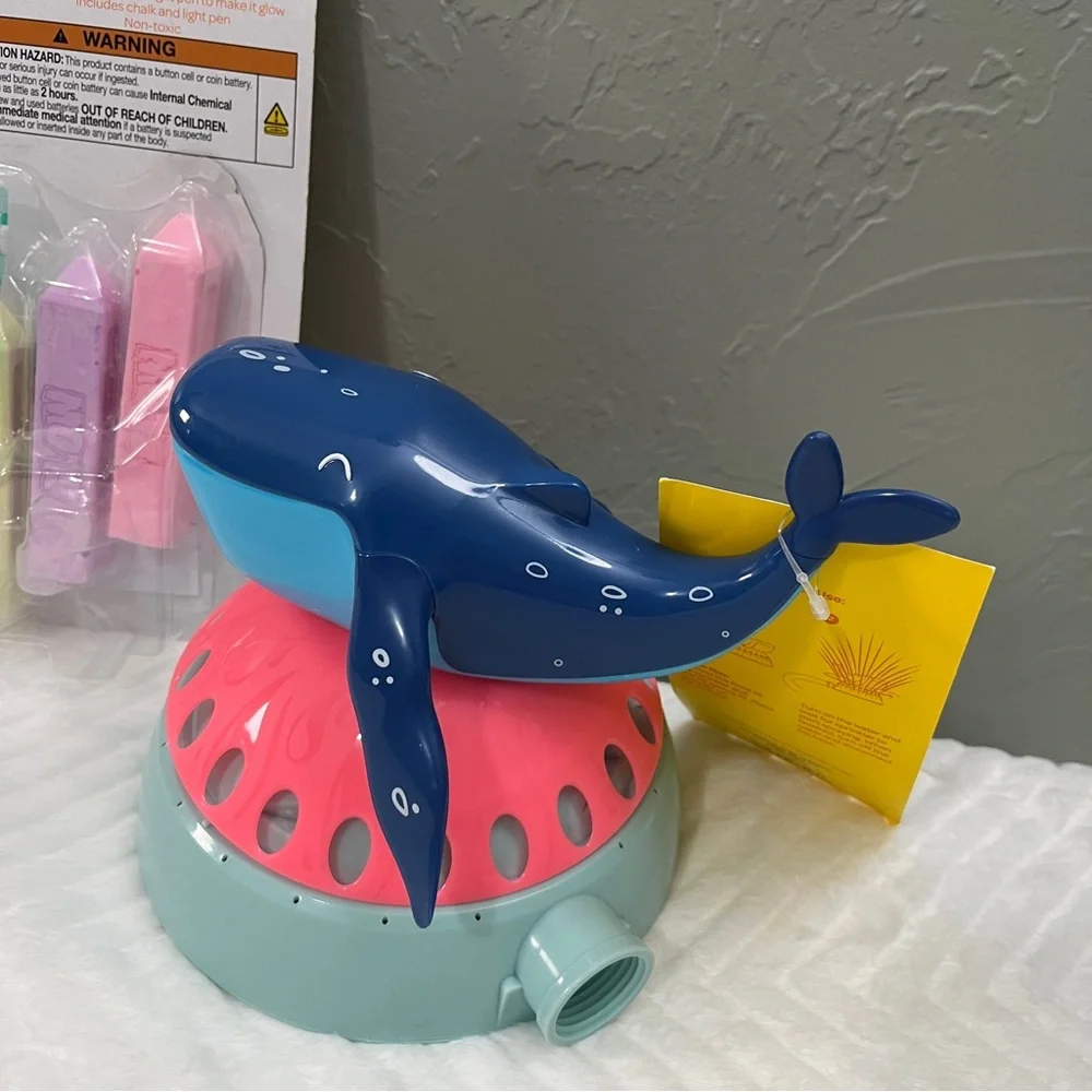 Whale Sprinkler and‎ Glow Chalk Set Summer Outdoor Toys kids kid child children
